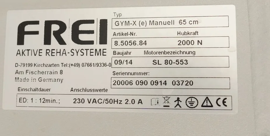 Typenschild der FREI Gym-X (e) Manuell, 65 cm, mit Hubkraft 2000 N, Baujahr 09/14 und Anschlusswerten