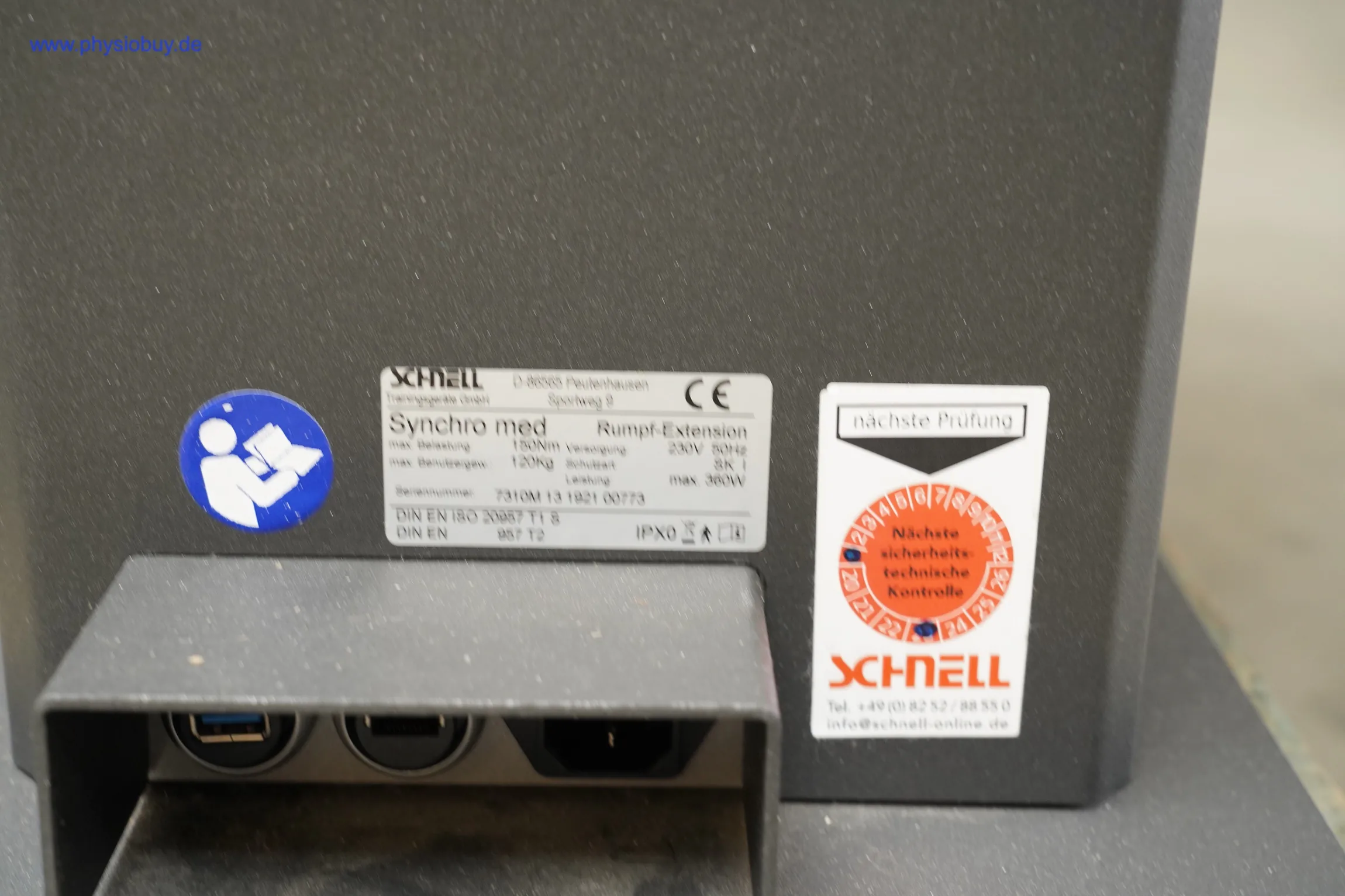 Typenschild der Rumpf-Extension-Station am Schnell Synchro MED-Zirkel
