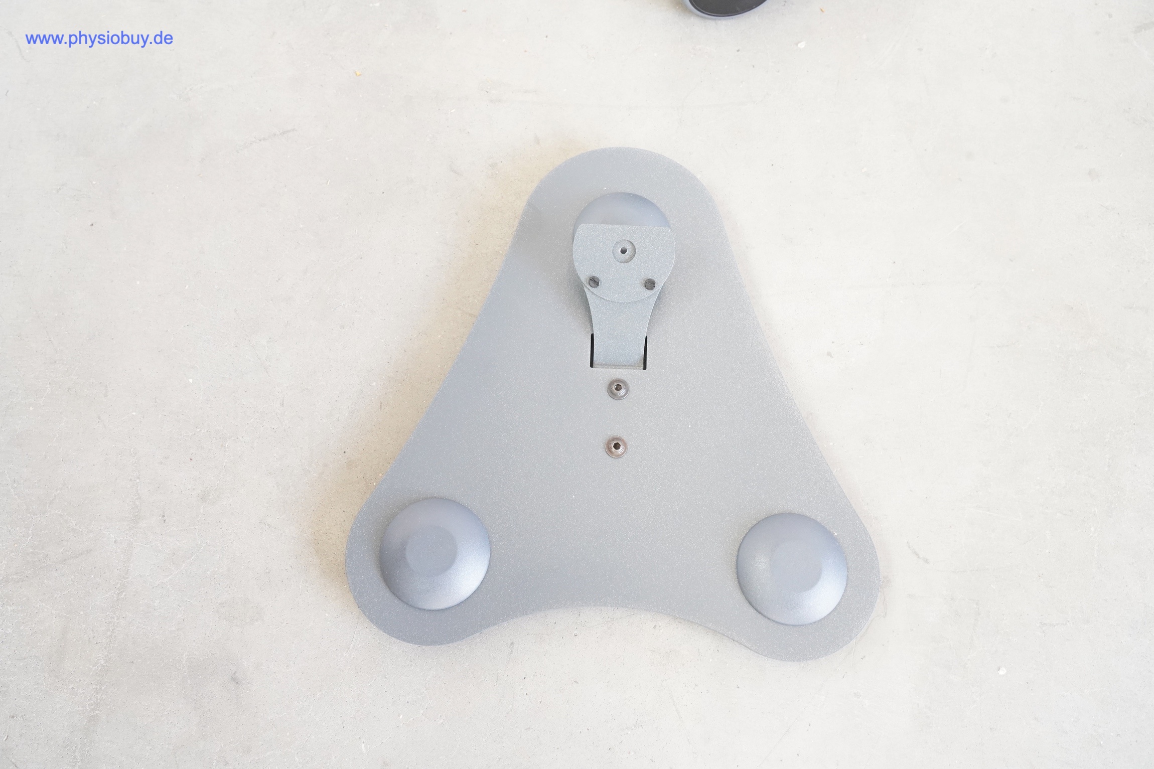 Graue dreieckige Standplatte des ASTAR Infrarotlichtstrahlers Lumina von oben, mit Halterung und zwei runden Gummifüßen