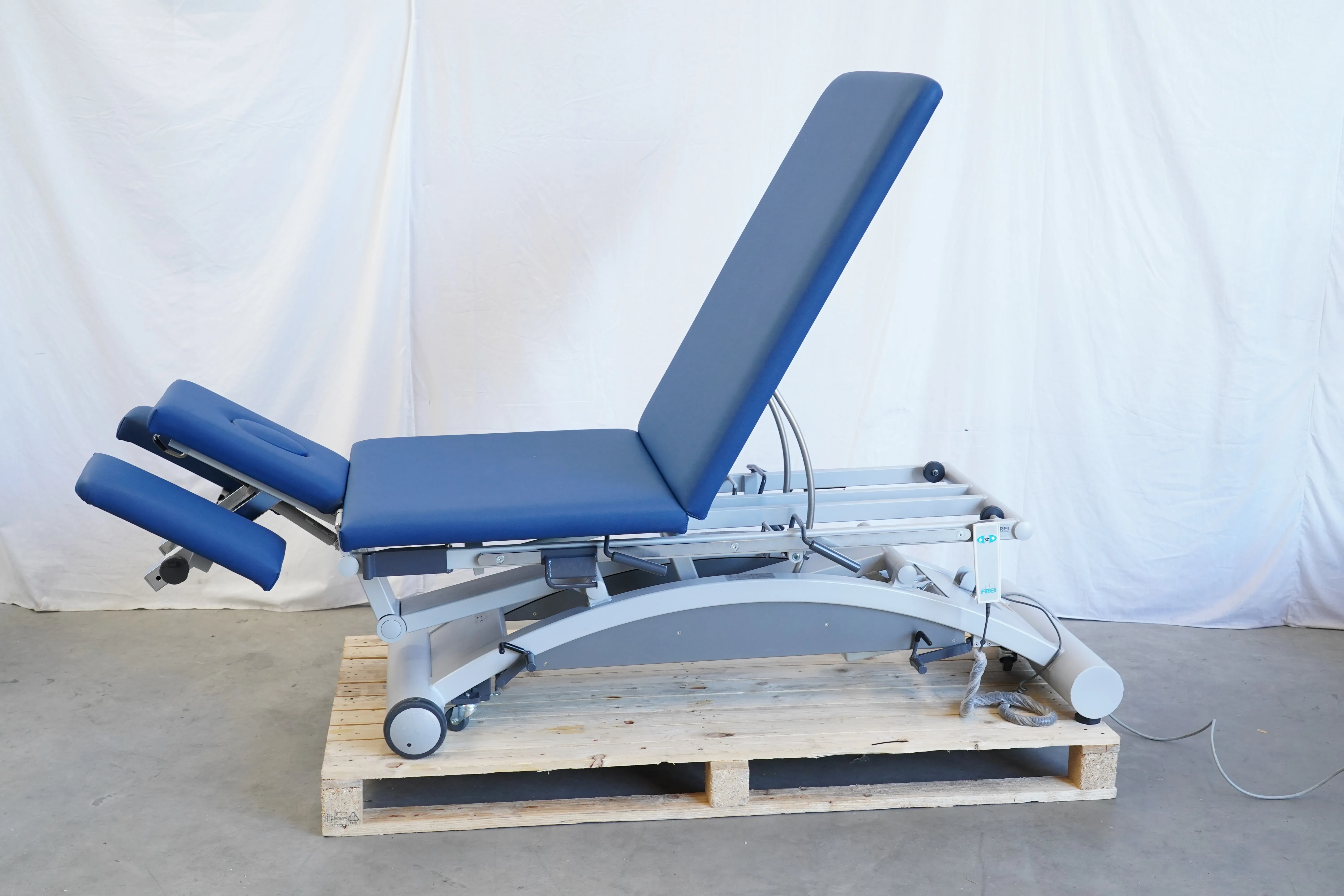 FREI THERA (e) Manuell Therapieliege - gebraucht