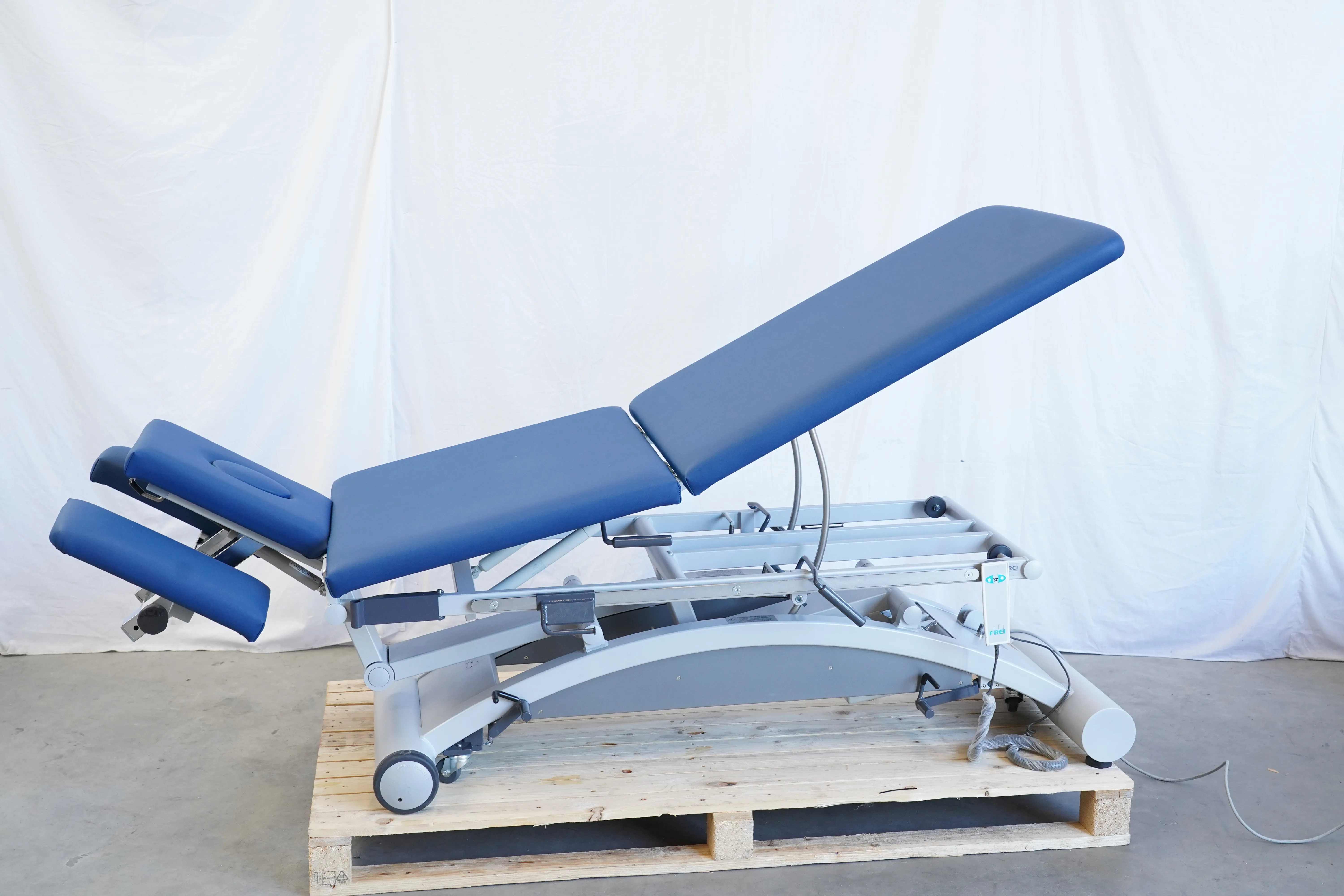 FREI THERA (e) Manuell Therapieliege - gebraucht