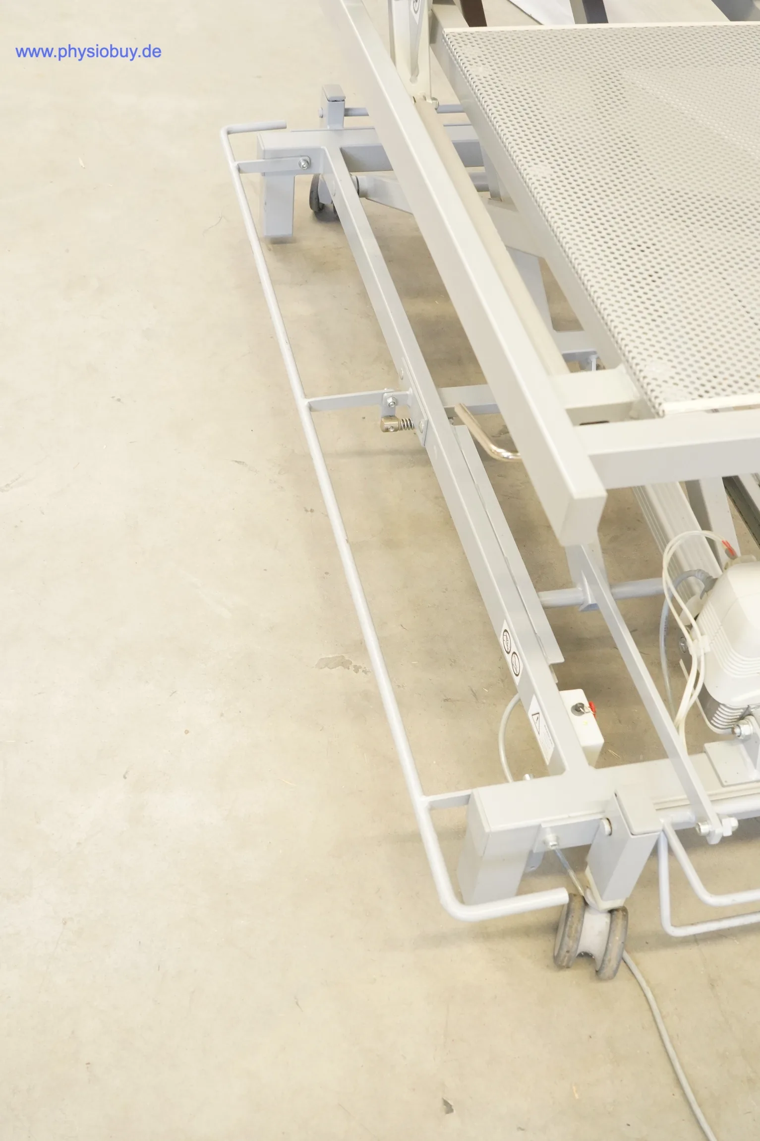 Untergestell mit Hubmechanik der Schupp Topas 5 Behandlungsliege, Detailansicht