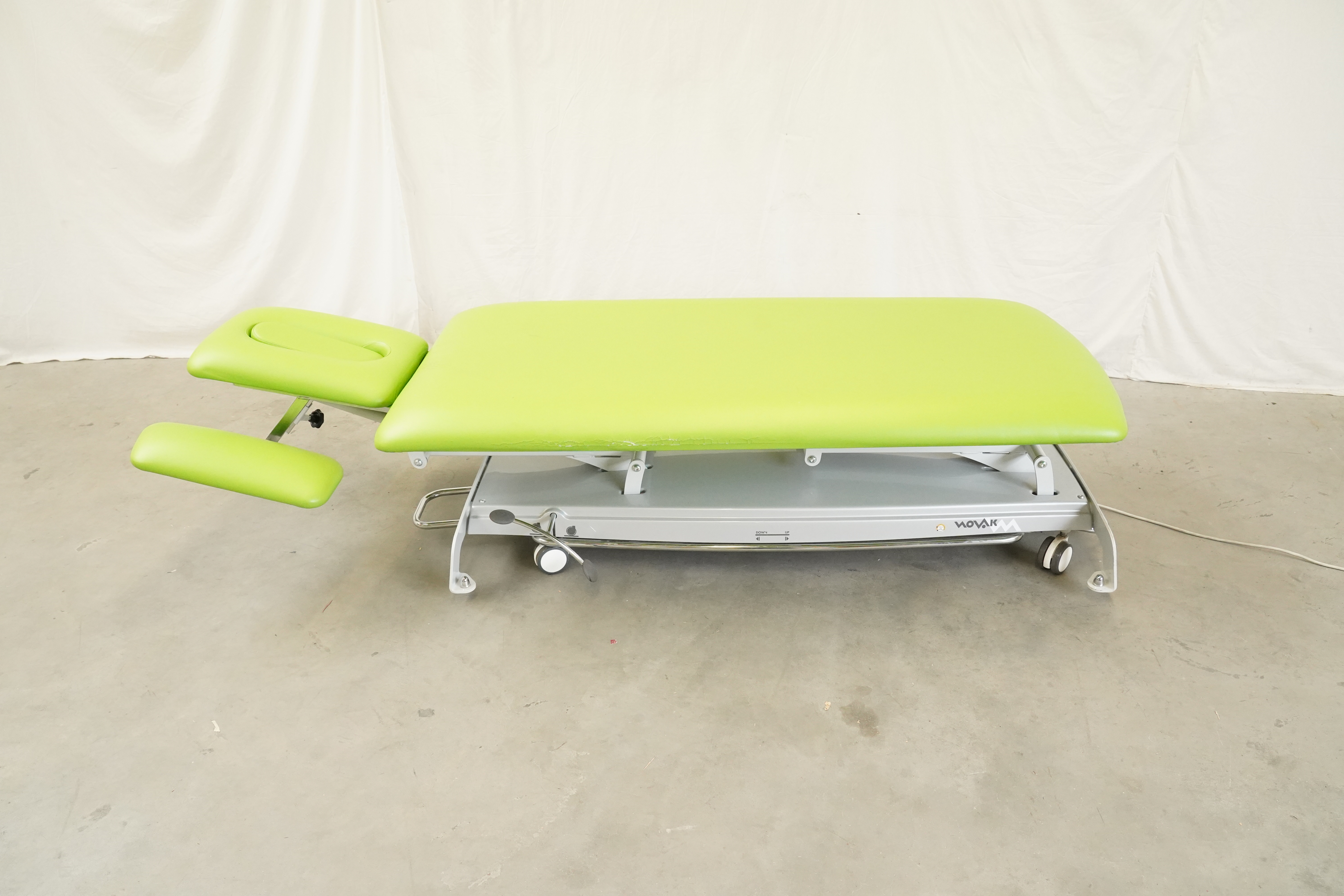 Novak Therapieliege 75cm - gebraucht mit neuen Polstern