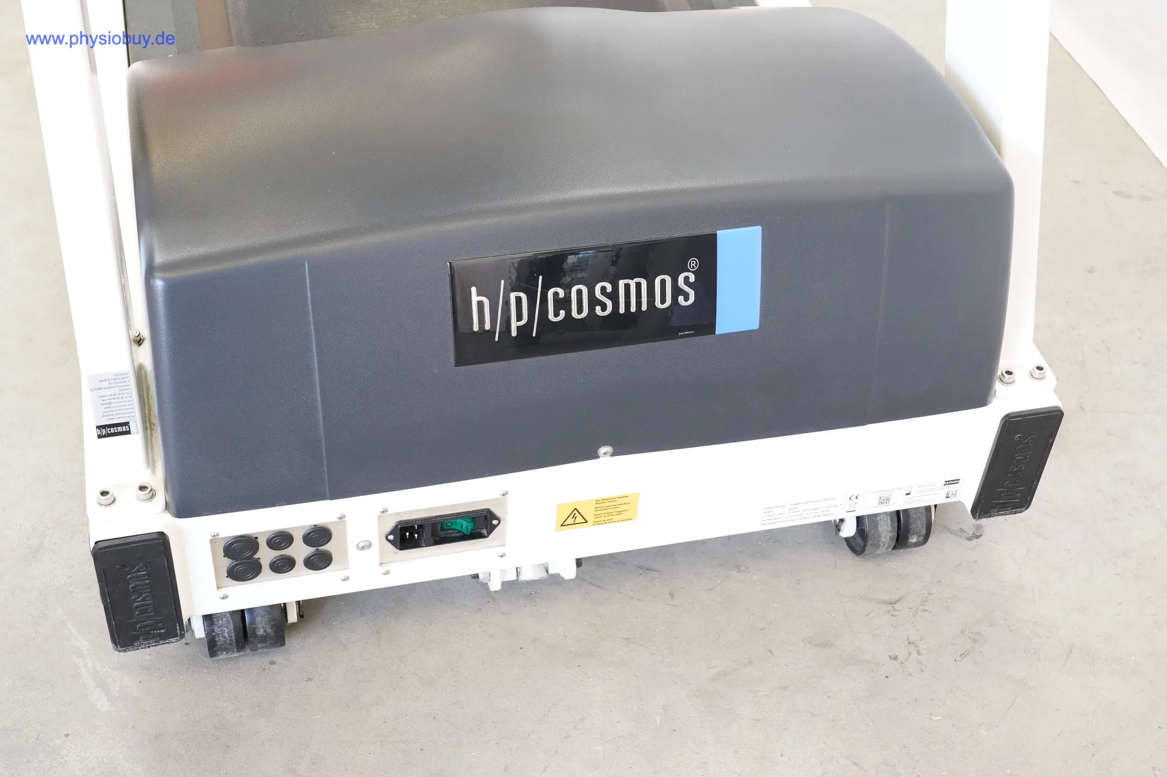 Motorabdeckung des HP Cosmos Pluto mit Logo und Anschlüssen von unten