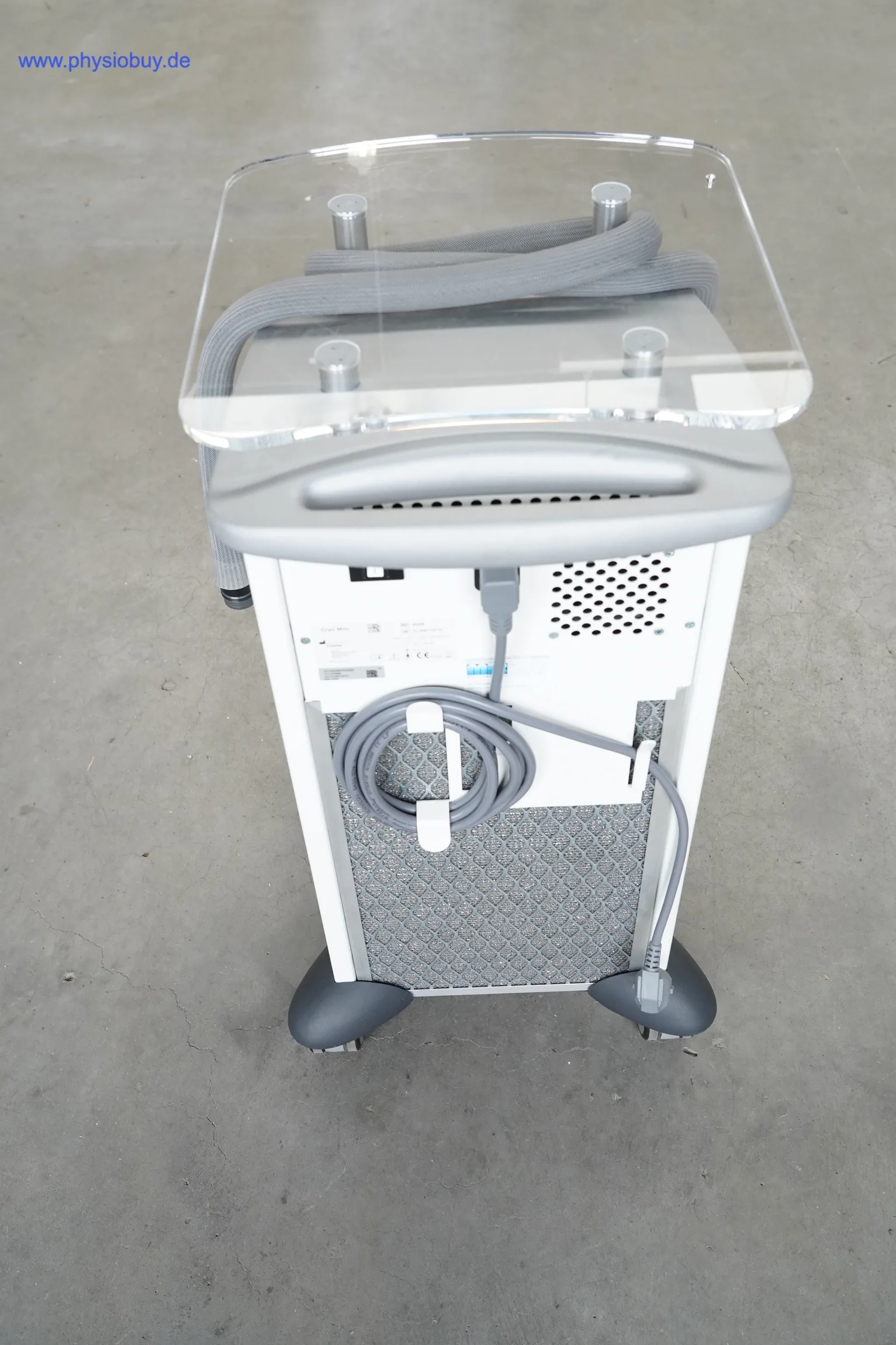 Zimmer Cryo mini von hinten mit Griff, Lüftungsschlitzen und Rollen