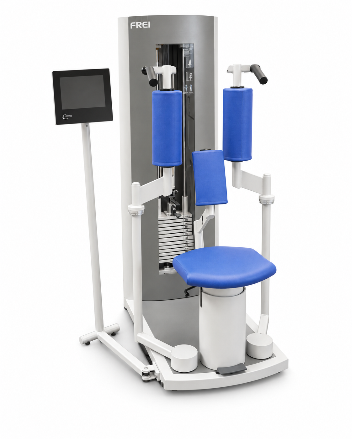 FREI Genius ECO Kraftgerät mit blauen Polstern, Sitz, Gewichtsblock und Touchscreen auf Ständer, schräg von vorn