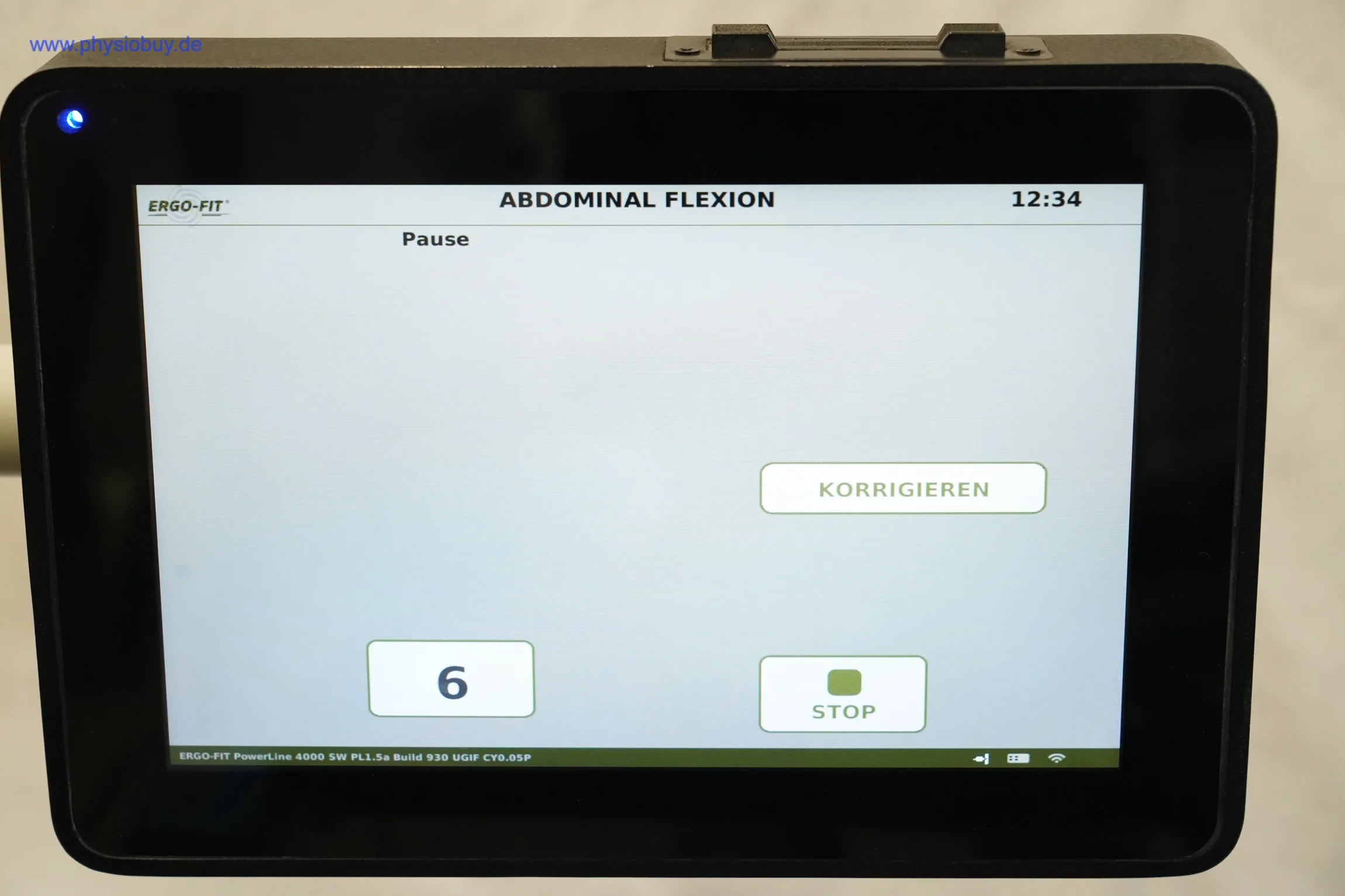 Touchscreen des Ergo-Fit 4000S in der Trainingspause mit Wiederholungszähler und Stopp-Taste
