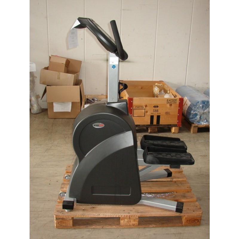 Stepper Kardiomed Stair 500 mit Handpulssensoren, auf Palette im Lager