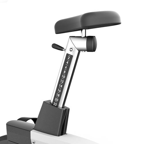 Ergo-Fit Cycle 4000, Sattel mit Höhenverstellung und Skala im Detail