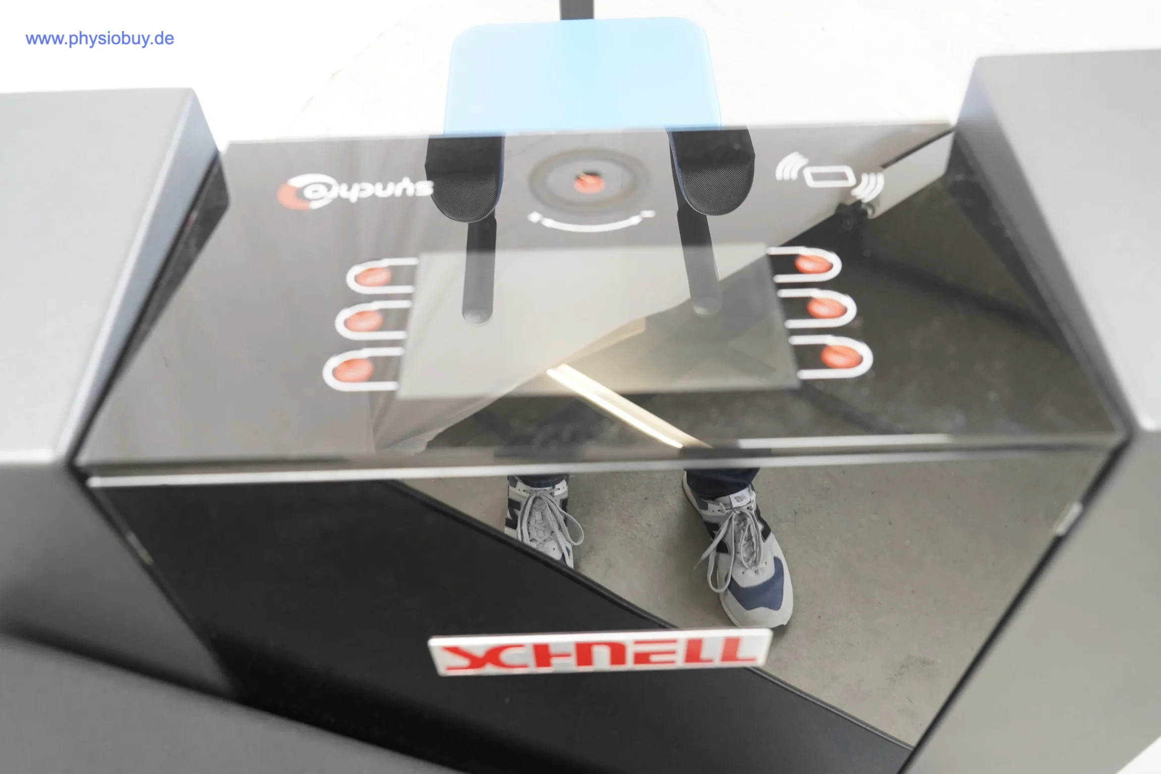 Fußplattform mit Bedienfeld der Rumpf-Rotation-Station des Schnell Synchro MED-Zirkels