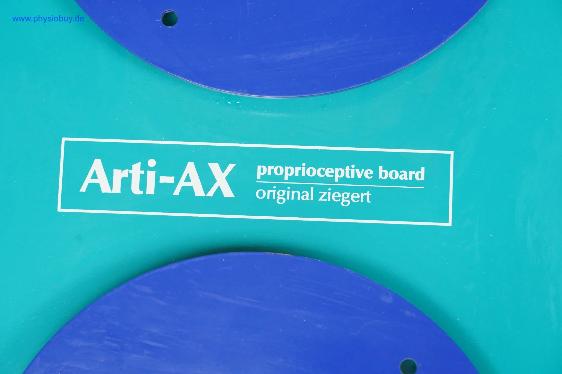 Balance-Board Arti-AX, Nahaufnahme der Produktbeschriftung