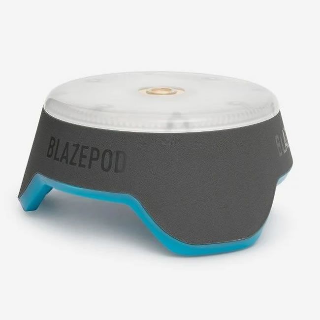 BlazePod Single Pod mit beleuchteter Oberseite und blauem Rand