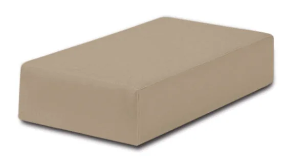 Positurkissen als Schaumstoffblock in Taupe, schräg von vorne
