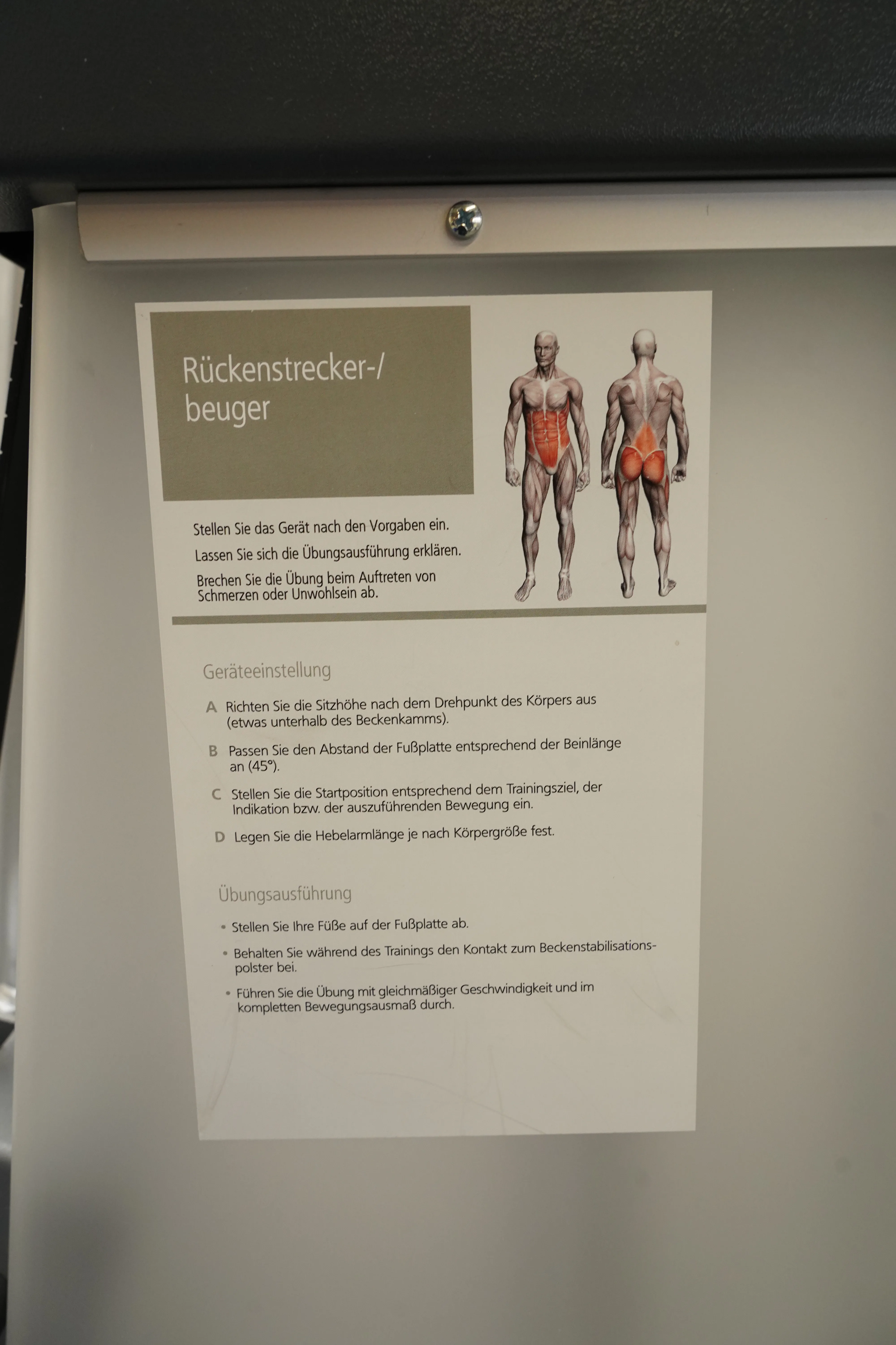 Proxomed Compass 530 Rückenstrecker/-beuger, Übungsanleitung mit Muskelgruppen-Grafik