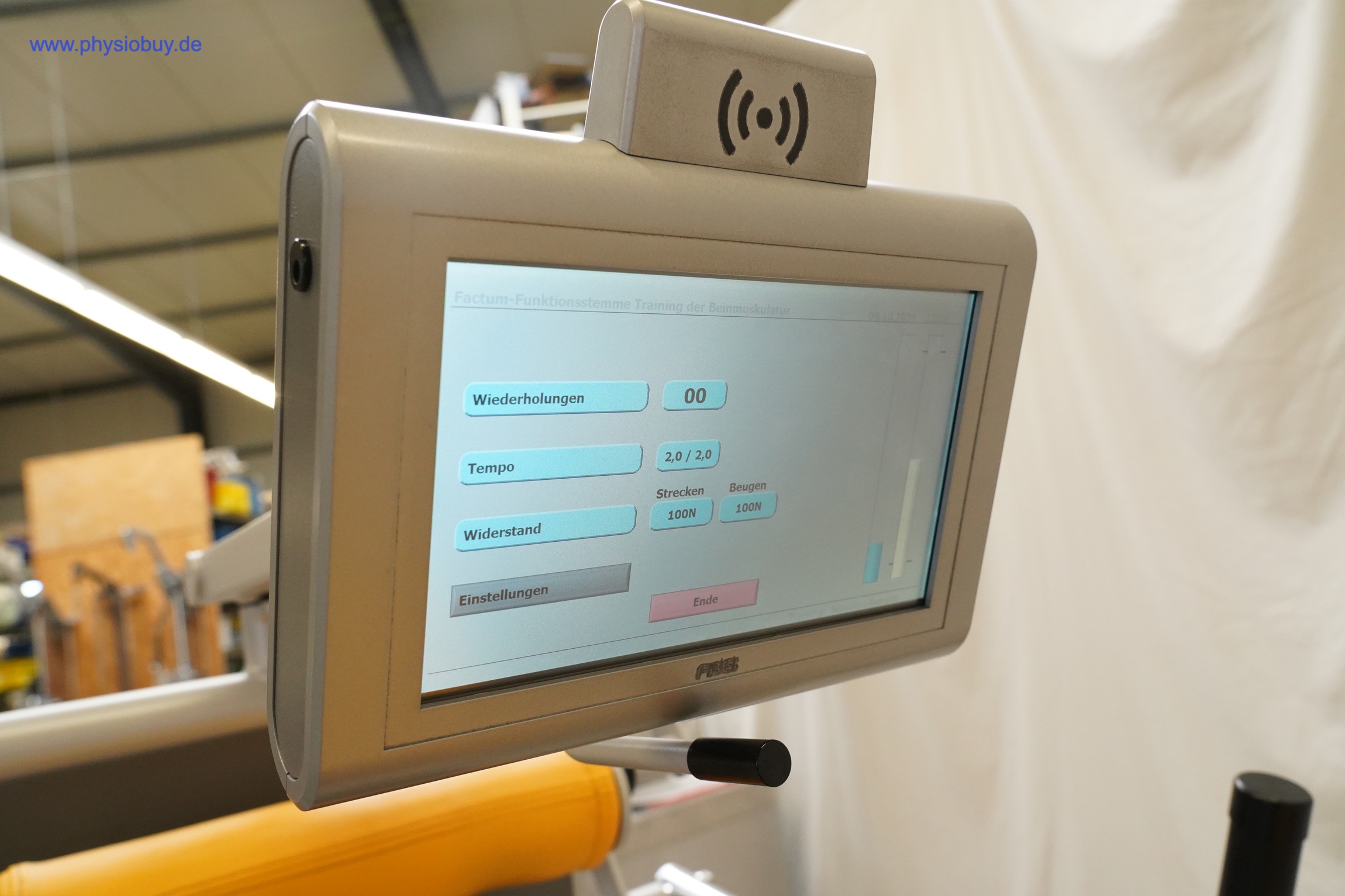 FREI Factum Novus II: Touchscreen mit RFID-Leser, Anzeige für Wiederholungen, Tempo und Widerstand