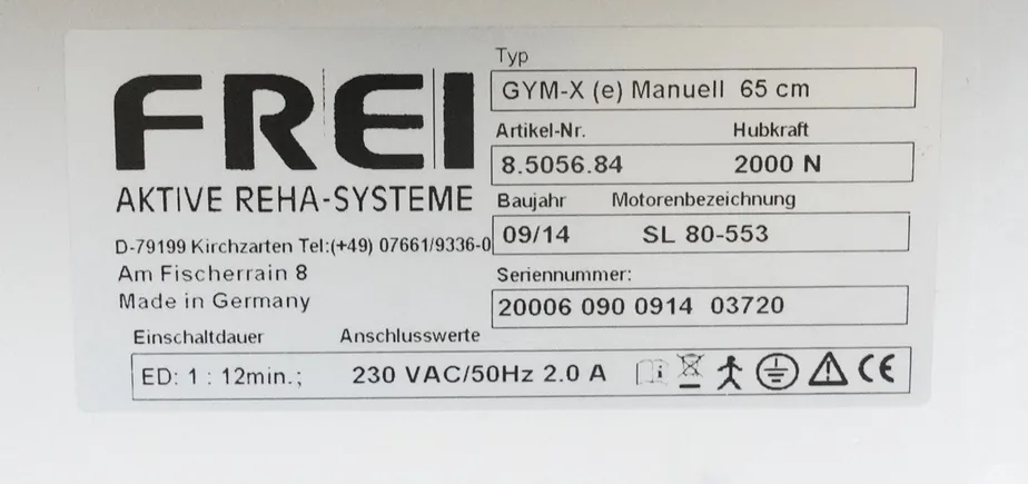 Typenschild der FREI Gym-X (e) Manuell, 65 cm, mit Hubkraft 2000 N, Baujahr 09/14 und 230 Volt Anschlusswerten