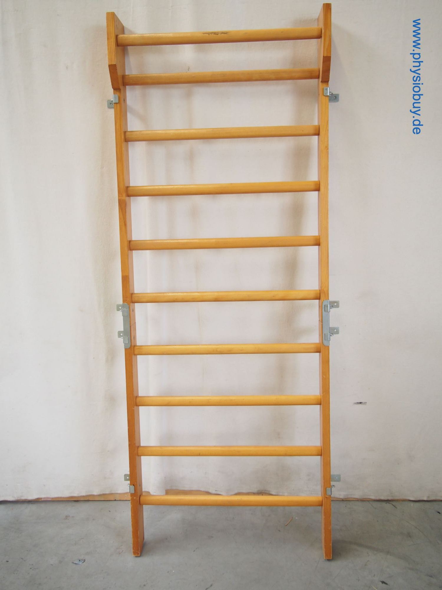 Standard-Sprossenwand aus Holz mit mehreren Sprossen