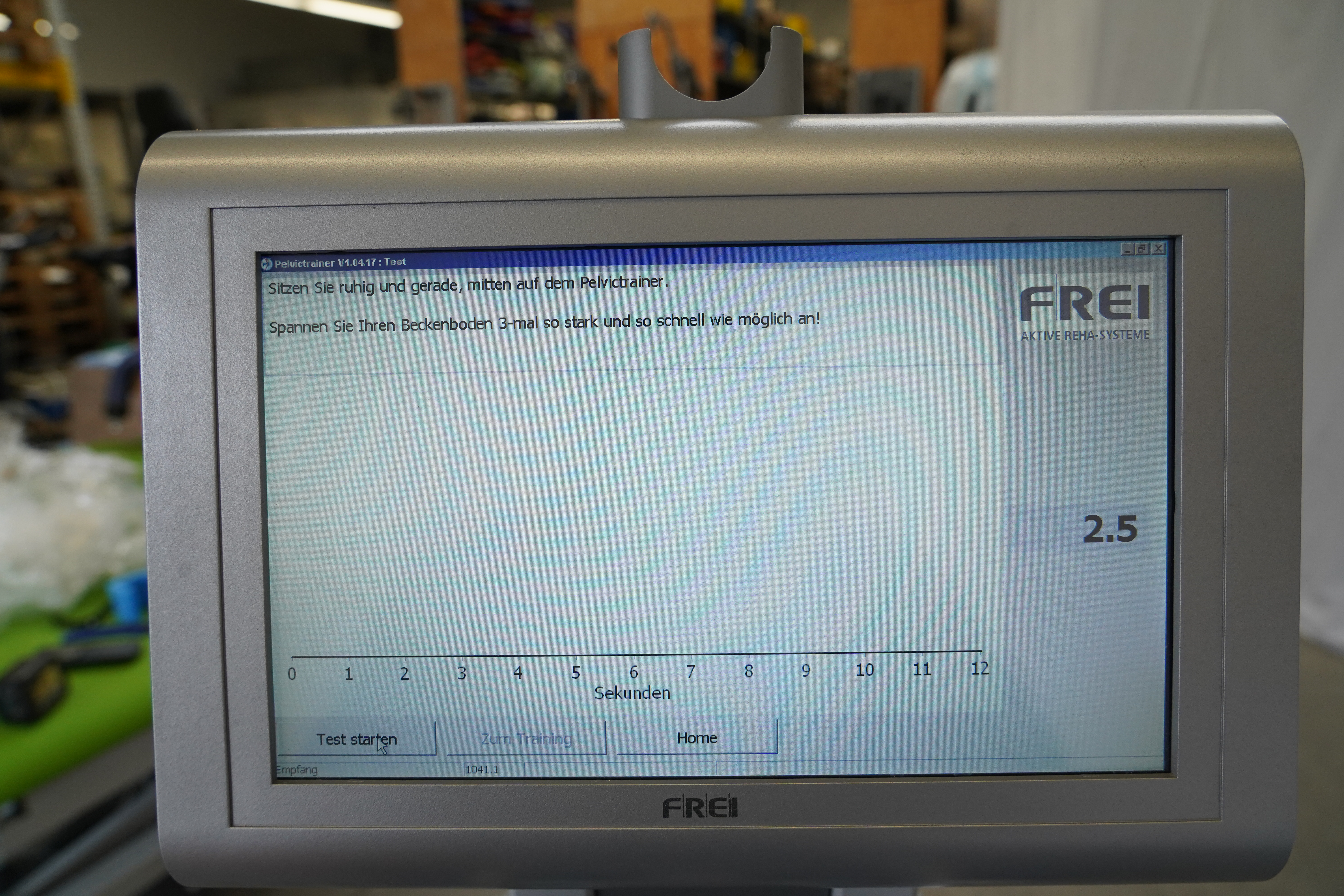 FREI Beckenboden/Pelvictrainer, Display mit Anweisung zum Anspannen, Sekundenskala und Wert 2.5