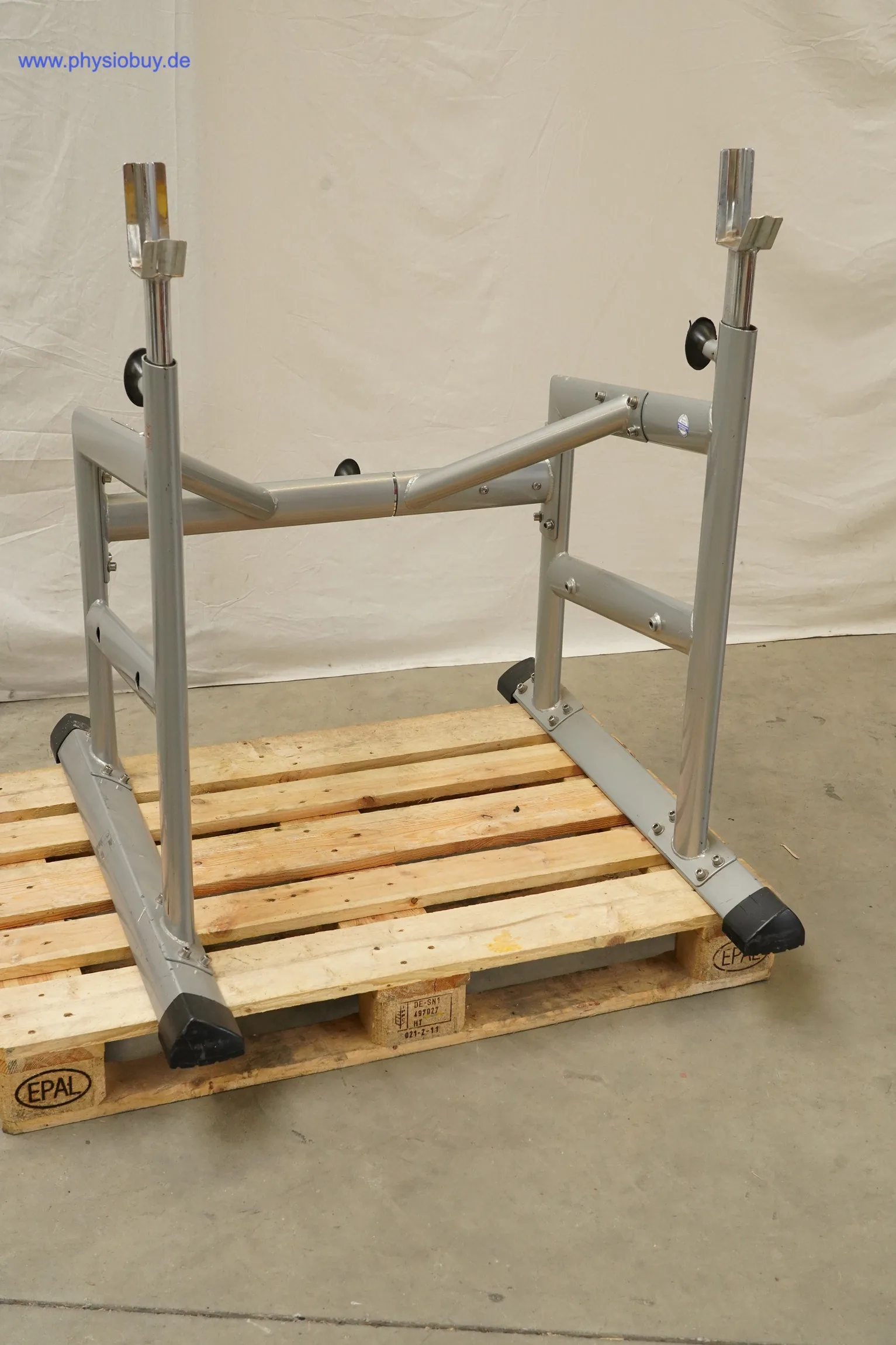 Squat Rack Langhantelablage aus grauem Metallgestell, gebraucht