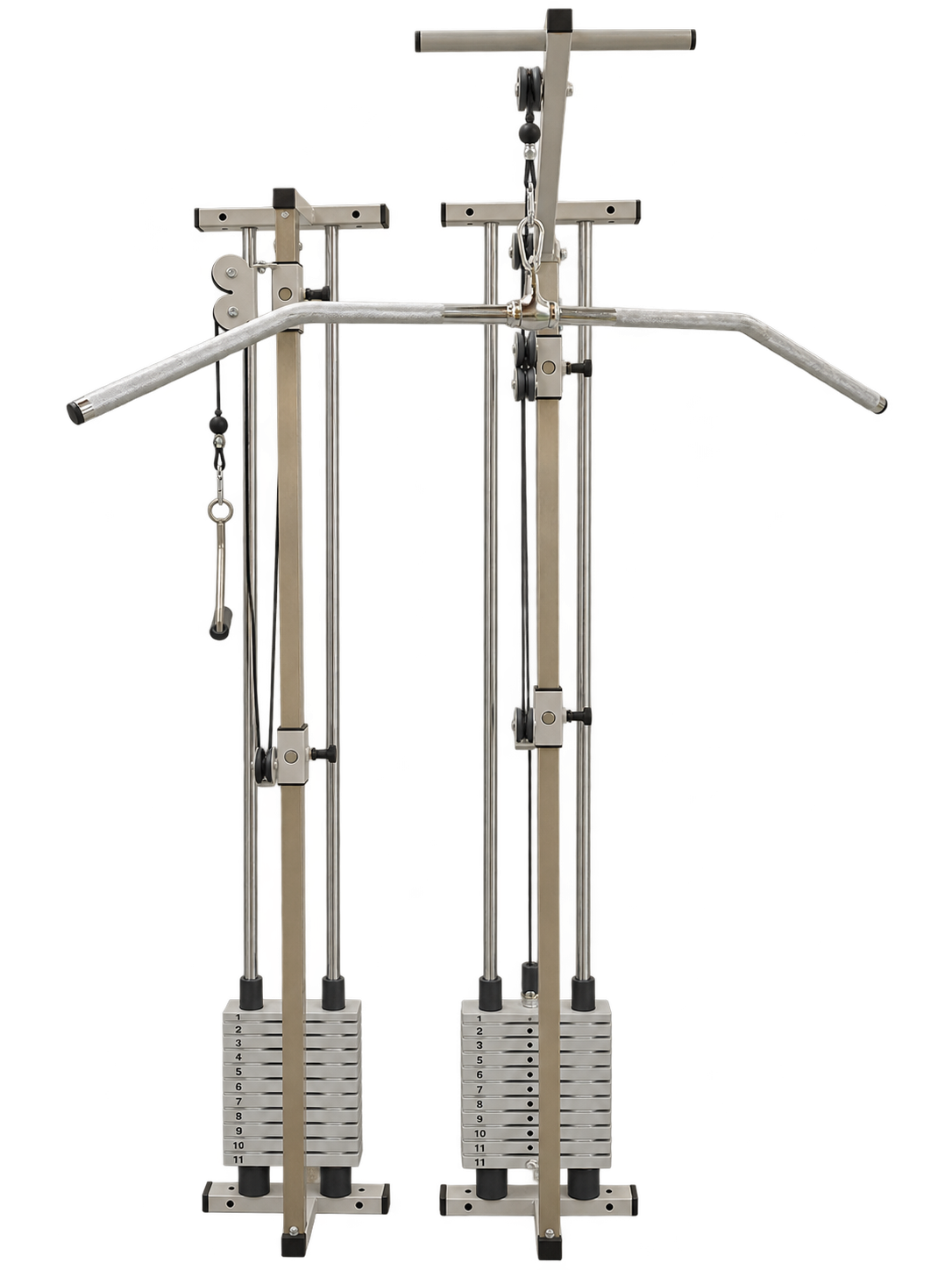 Zwei Stolzenberg Wandzugapparate nebeneinander von vorn mit Gewichtsblöcken, Umlenkrollen, Seilen und Latzugstange