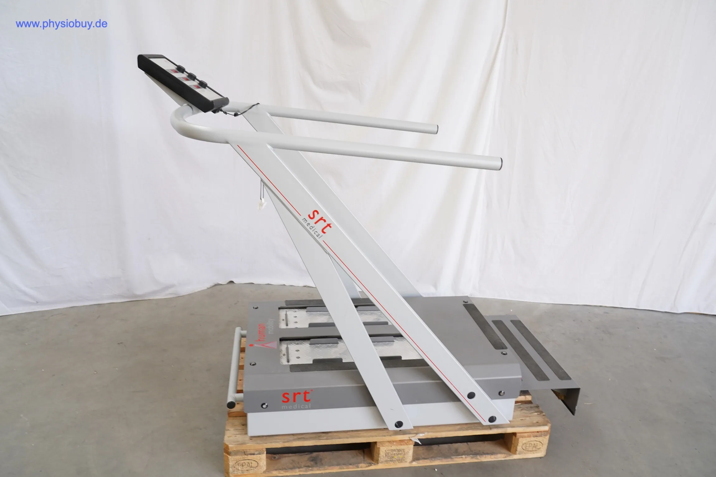 SRT Zeptor med Vibrationstrainingsgerät auf Palette, Seitenansicht