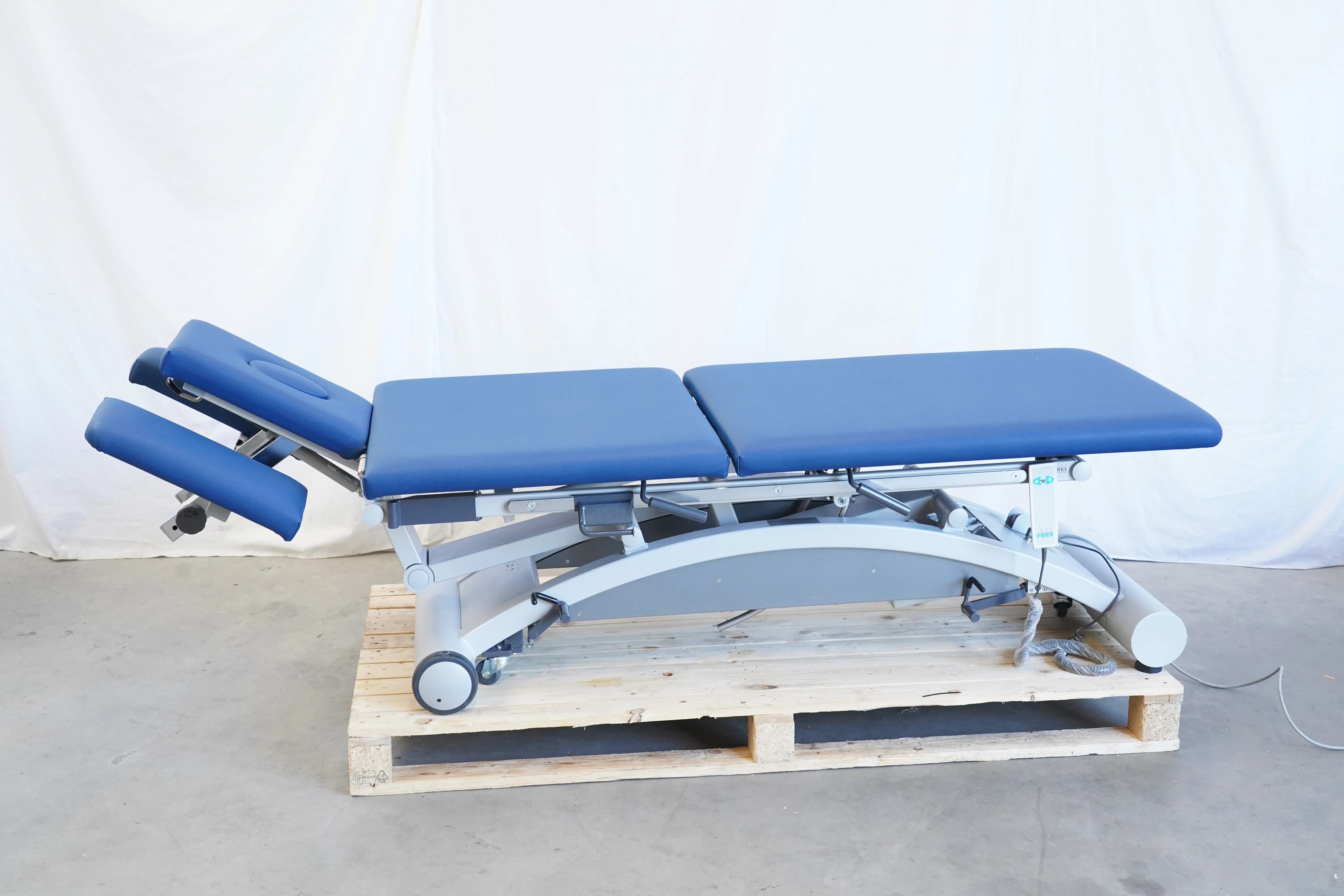 FREI THERA (e) Manuell Therapieliege - gebraucht