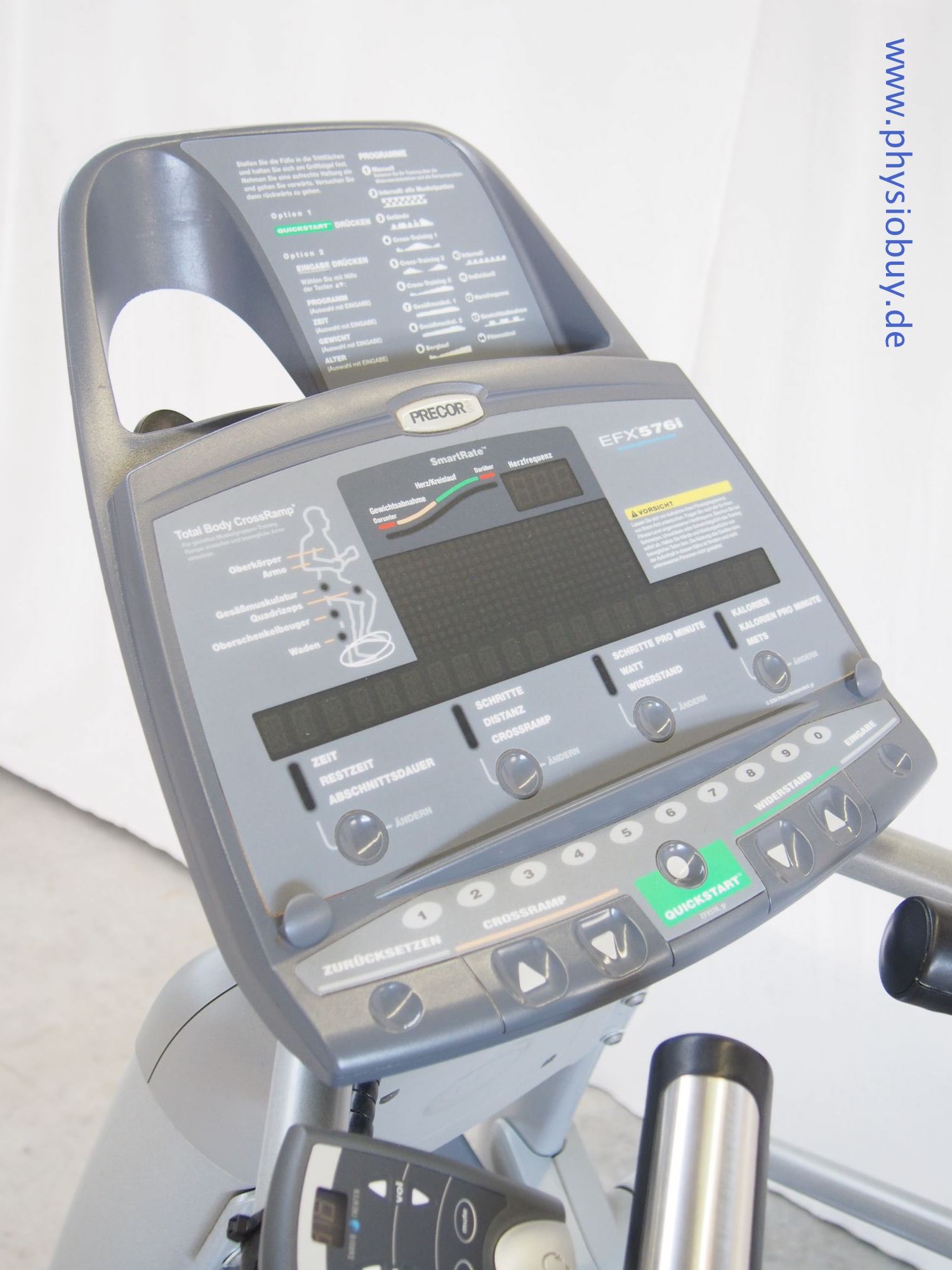 Bedienkonsole mit Display und Herzfrequenzgriffen am Precor Crosser EFX576i