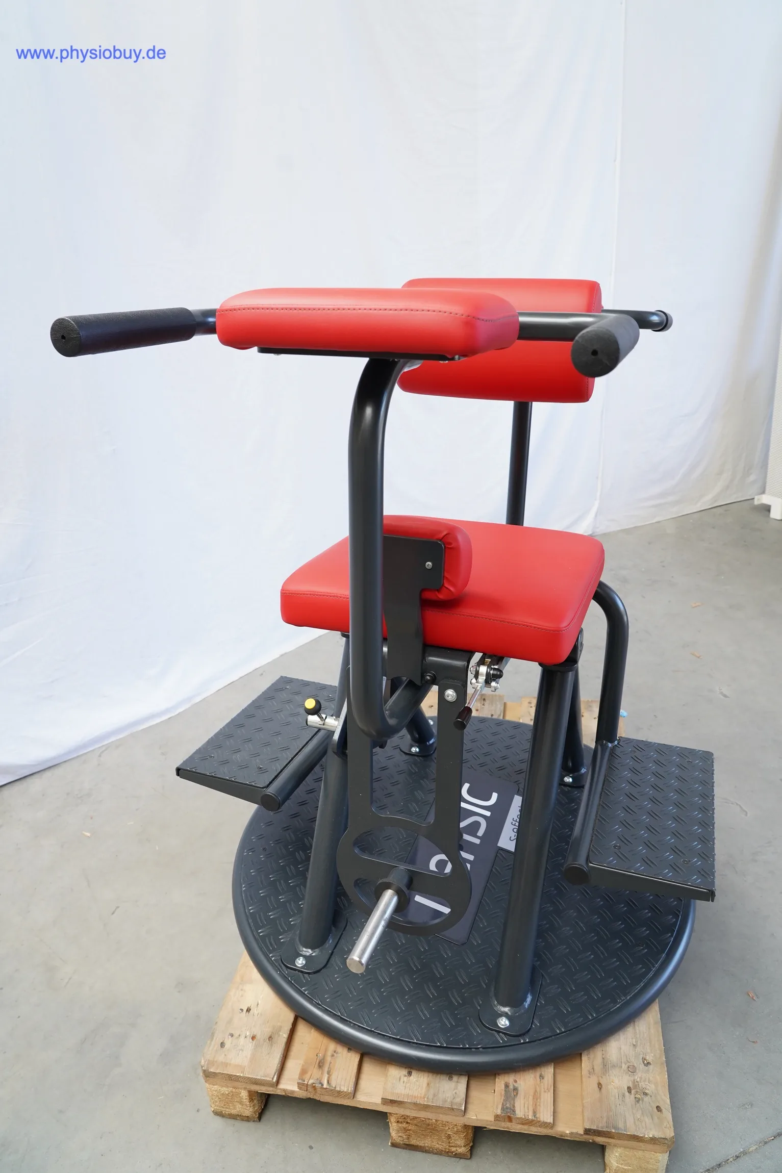 Itensic s-effect Trainingsgerät aus dem Zirkel-Set mit rotem Sitz und Griffen auf runder Standplatte