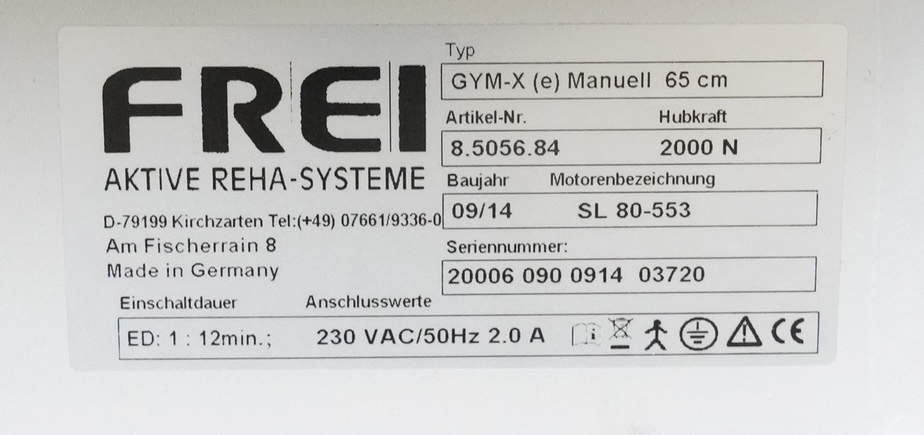 Typenschild der FREI Gym-X (e) Manuell, 65 cm, mit Hubkraft 2000 N, Baujahr 09/14 und 230 Volt Anschlusswerten